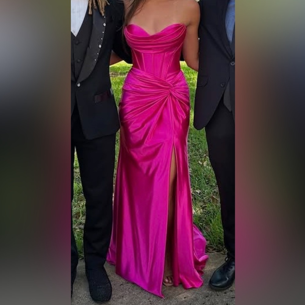 Sherri Hill fuscia prom dress size 2